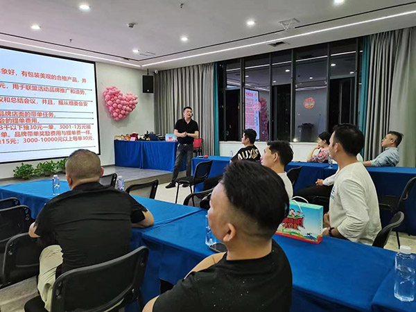 沾益宇龙家具中心活动现场